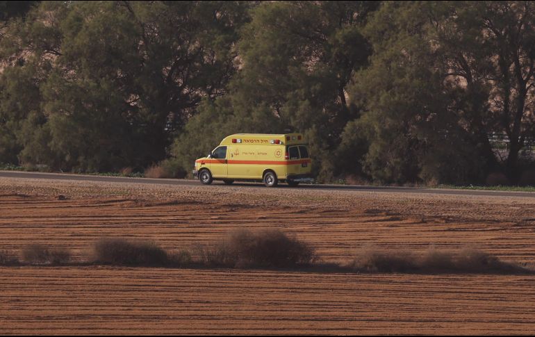 Una tregua de cuatro días comenzó hoy y permitió preparar el escenario para la liberación de docenas de rehenes retenidos por insurgentes en el enclave a cambio de palestinos encarcelados en Israel. EFE / A. Safadi