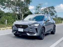 El Cupra Formentor PHEV es menos explosivo que su versión de combustión. ESPECIAL