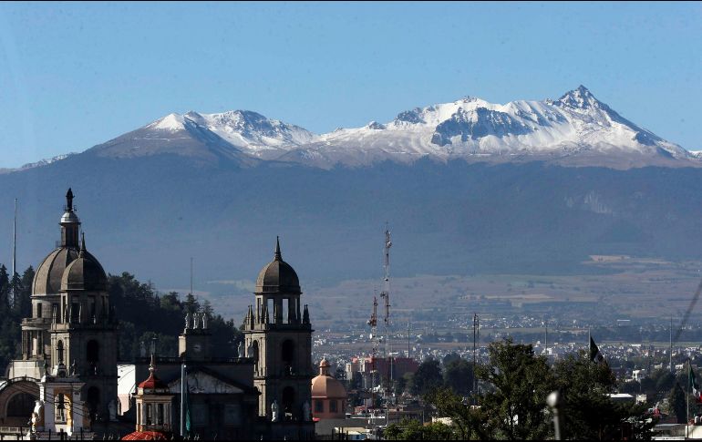 Los frentes fríos representan la parte frontal de las masas de aire frío, las cuales provienen del norte de Canadá o EU y se mueven con dirección Norte-Sur, con marcados descensos de temperatura. SUN / J. Alvarado