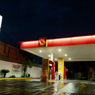 Gasolina Magna llega a casi 25 pesos en Guadalajara