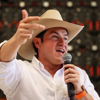 Samuel García cabalga en Tlajomulco; arremete contra Fox y el centralismo