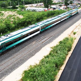 Sedena ratifica a AMLO inauguración del Tren Maya en diciembre