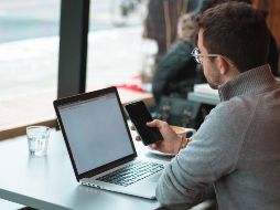 La NOM-037-STPS-2023 aplica a todos los centros de trabajo que cuenten con personas trabajadoras que laboren más de 40% de su tiempo bajo la modalidad de Teletrabajo. UNSPLASH / J. FRANK