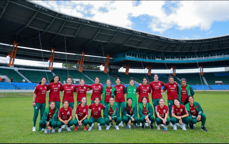 Será este viernes 1 de diciembre a las 18:00 horas cuando las mexicanas busquen mantener su liderato del grupo A y su pase a la Copa Oro Femenina frente a Puerto Rico. IMAGO7