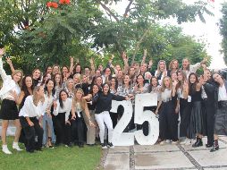 Ex alumnas Instituto de la Veracruz Generación 1998. GENTE BIEN JALISCO/ Esmeralda Escamilla