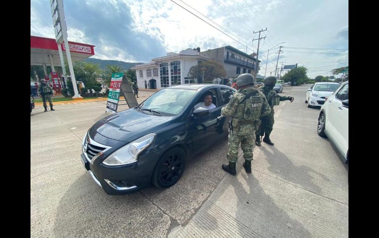 El Gobierno Federal, a través de la Secretaría de la Defensa Nacional, dijo que continuará trabajando de la mano con las autoridades locales y estatales para evaluar la efectividad de estas medidas y ajustarlas, según sea necesario. CORTESÍA