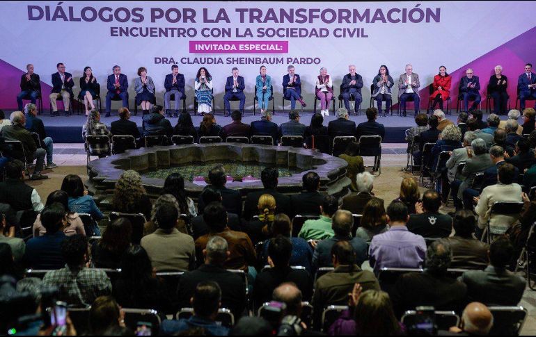 Sheinbaum enfatizó que el objetivo no es promover un pensamiento uniforme, por lo que la participación de todos es crucial para alcanzar propuestas más inclusivas y consensuadas en diversos ámbitos de la vida pública. CORTESÍA