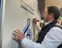 La presencia de Julión Álvarez en la Prepa Santa Anita fue recibida con entusiasmo por la comunidad estudiantil. FACEBOOK/@Prepa Santa Anita