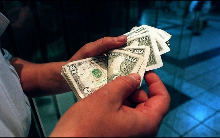 En la sesión overnight, el tipo de cambio presentó volatilidad con sesgo bajista. SUN / ARCHIVO