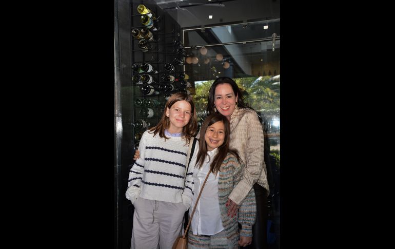 Anaella Schmidt, Sandy López y Julianna Soto. GENTE BIEN JALISCO/ Marifer Rached