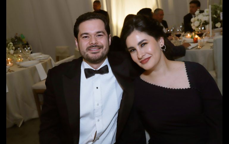 Joel Chaides Fernández y Adriana Iñiguez. GENTE BIEN JALISCO/ Claudio Jimeno