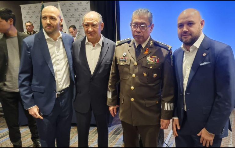 El comandante Hnernández Martínez expuso las estrategia de seguridad que implementarán en la zona. EL INFORMADOR/J. DÍAZ