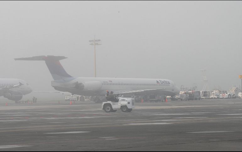 Las condiciones climáticas no permiten los vuelos; el aeropuerto de Guadalajara está cerrado. EL INFORMADOR / ARCHIVO