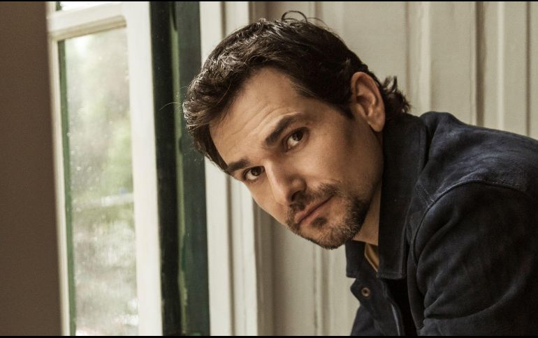 Alan Estrada presenta 