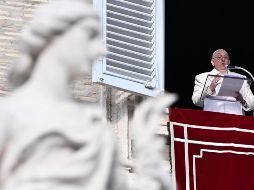 El Pontífice oró a María por 