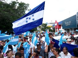 El Bloque de Oposición Ciudadana (BOC) marchó este sábado en contra del gobierno. EFE/ J. Valle.