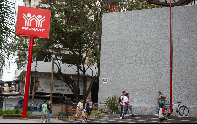 Para tramitar el Crediterreno es indispensable ser derechohabiente del Infonavit, tener una relación laboral vigente. EL INFORMADOR / ARCHIVO