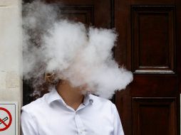 Con la iniciativa anunciada hoy lunes en la mañanera del Presidente Andrés Manuel López Obrador, en referencia a la venta y distribución de vapeadores, salen a relucir dudas sobre el consumo de estos productos. AFP / ARCHIVO