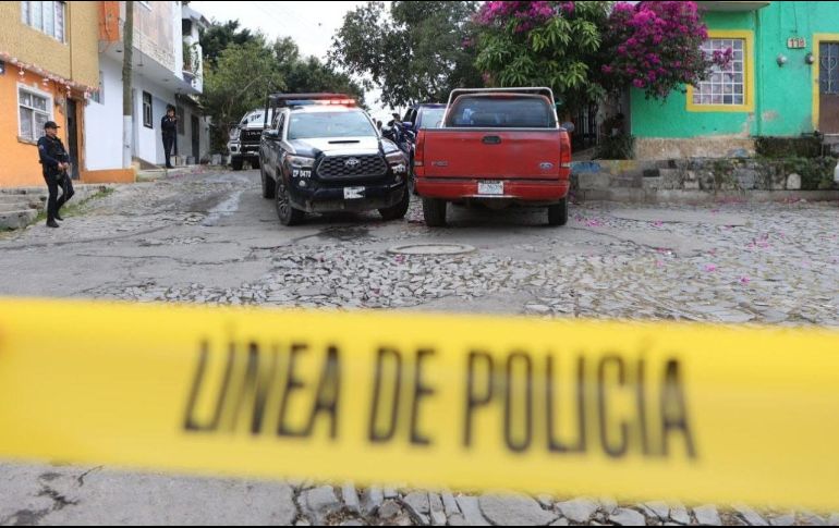 C5 Zapopan y el Escudo Urbano realizan detención de un masculino por el robo de una camioneta. ESPECIAL