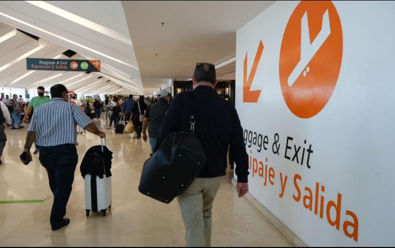 Del total de turistas extranjeros que llegaron vía aérea a Jalisco, el 81% son estadounidenses y el 14% son canadienses. ESPECIAL