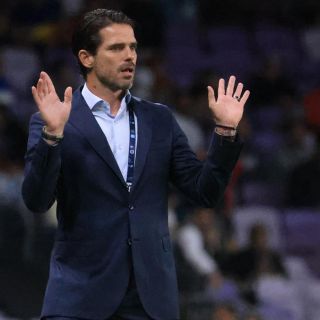 Él es Fernando Gago, el posible sustituto de Pauno en Chivas