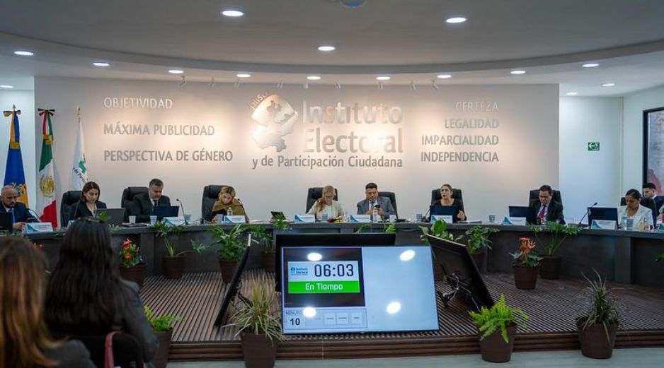 Con esta aprobación, la edad mínima como requisito para postular una candidatura a diputación en la entidad, pasó de 21 a 18 años. ESPECIAL.