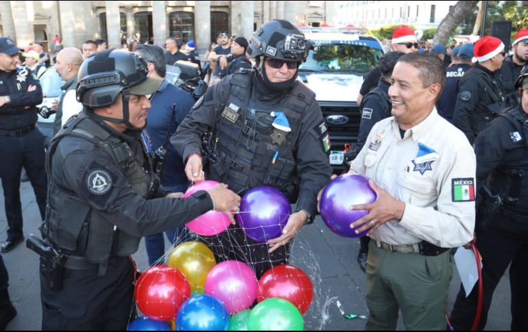 El evento “Nos Toca Regalar 2023”, fue realizado en Plaza Liberación. CORTESÍA/ Policía de Gdl