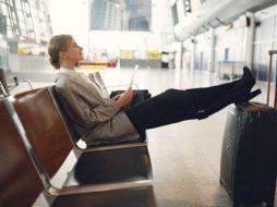 En caso de retraso, cambio, demora o cancelación el viajero deberá de ser reacomodado en otro vuelo. Pexels.