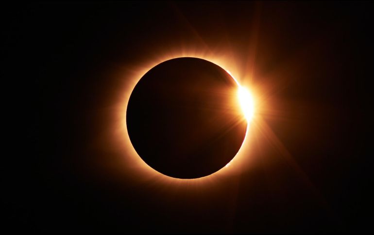 Uno de los eventos más esperados del año será el Eclipse Solar. UNSPLASH / J. LEE