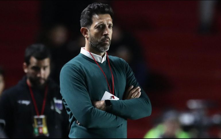JORGE BAVA. La transición de jugador a entrenador es un paso natural para este exatlista, y su llegada promete inyectar una nueva dinámica al conjunto leonés. AFP / ARCHIVO