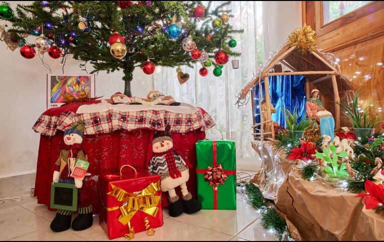 Ahorros, cobros de aguinaldos y otros ingresos fomentan los gastos de los mexicanos durante la temporada de fiestas decembrinas, Navidad, Año Nuevo, Día de Reyes y posadas. ESPECIAL / Foto de Jose G. Ortega Castro en Unsplash