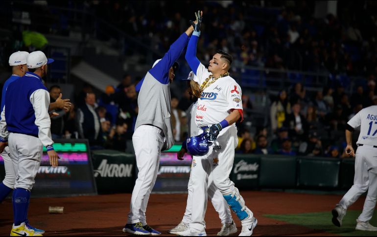 Japhet Amador llegó a 13 jonrones en la temporada, es líder en esa estadística y el octavo mejor toletero en la historia de la LMP. CORTESÍA/Charros de Jalisco