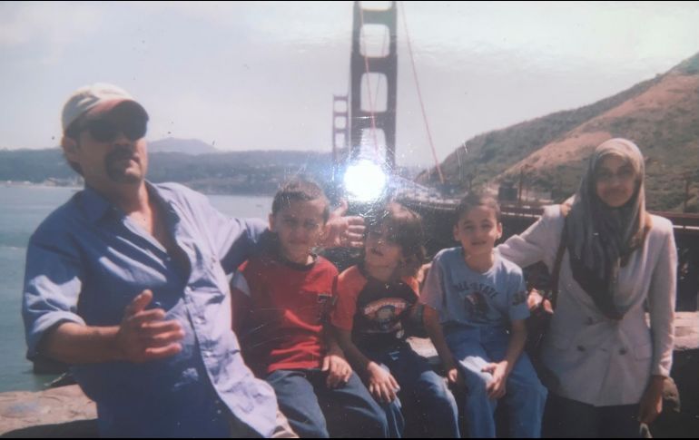 Fadi Sckak ya perdió a su padre por la violencia en la Franja de Gaza. Quiere ayudar a su madre a escapar de ese destino. AP