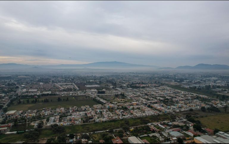 Los índices de contaminación podrían elevarse en esta Nochebuena y en el último día del año. EL INFORMADOR/A. Navarro