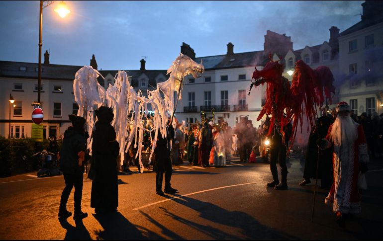 Krampus es un individuo que incluso ya es reconocido en diciembre en las fiestas de otros países  que ha llegado también al cine. AFP / ARCHIVO