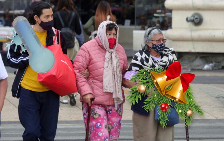 Especialistas recomiendan mantenerse abrigados para evitar los cambios bruscos de temperatura que puedan afectar la salud. SUN / ARCHIVO