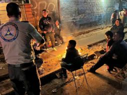 Para reportar incendios forestales, la Semadet pone a disposición sus redes sociales: @Semadetjal en Facebook y X; fogatas y pirotecnia al 911; emisiones por actividad industrial al 3311997550 o 3330308250. ESPECIAL / UEPCBJ