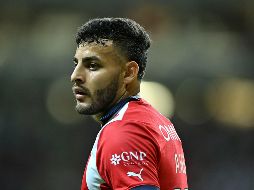 Parece que el diez de chivas saldrá de la institución para jugar el Clausura 2024 con otro equipo. Imago7