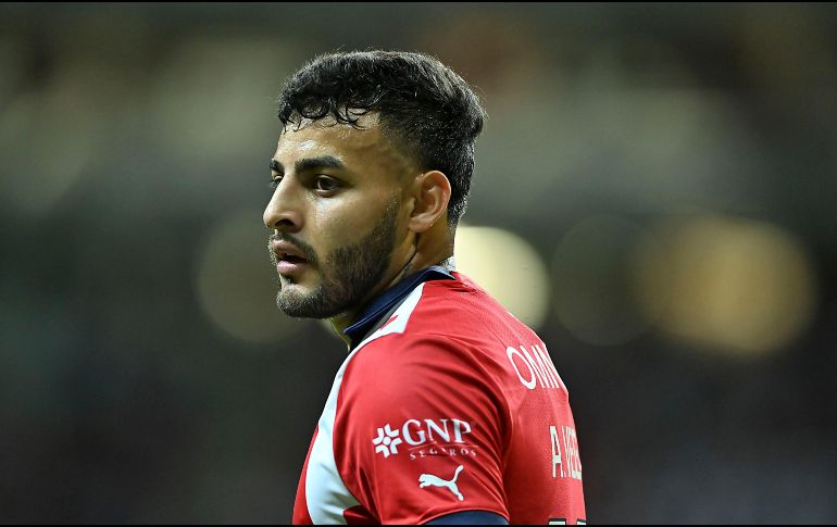 Parece que el diez de chivas saldrá de la institución para jugar el Clausura 2024 con otro equipo. Imago7