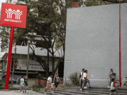 Los estafadores podrían aprovechar la necesidad de dinero adicional como oportunidad para robar tu información personal y cometer fraudes. EL INFORMADOR/ ARCHIVO.