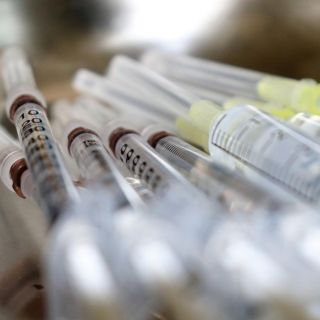 Cargamentos de vacunas para enfermedades infantiles entran a Gaza