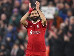 Mohamed Salah marcó dos goles y asistió en los otros tantos de los Reds. EFE