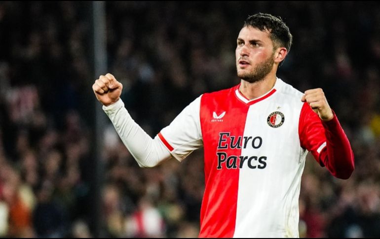 El director técnico de Feyenoord, Arne Slot, rompió el silencio sobre el futuro de Santiago Giménez. ESPECIAL/ 