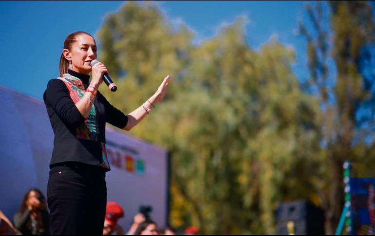 Claudia Sheinbaum acentuó que los trenes representan desarrollo y prometió invertir en ellos. ESPECIAL