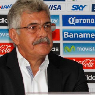 "Tuca" Ferreti asegura que no dirigiría al América