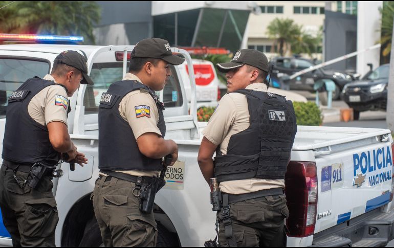 Autoridades ecuatorianas dejaron en claro que no descansarán hasta encontrar a los responsables de los hechos. EFE / M. Torres