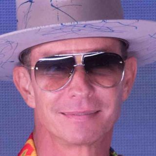 Erik Rubín sale en defensa de Andrea Legarreta por pleito con Anette Cuburu