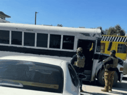 El gobierno estatal brindó apoyo para el traslado de las 32  personas migrantes a la ciudad de Matamoros. ESPECIAL