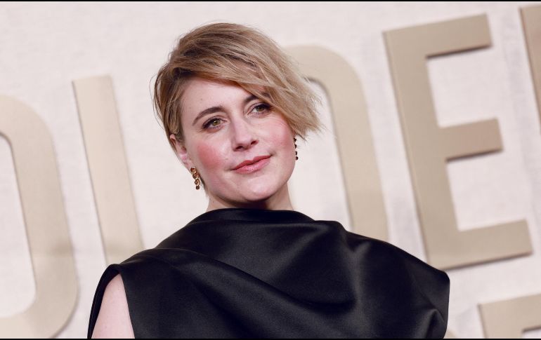 La directora y actriz estadounidense posa desde la alfombra roja de la pasada entrega de los Globos de Oro. AFP