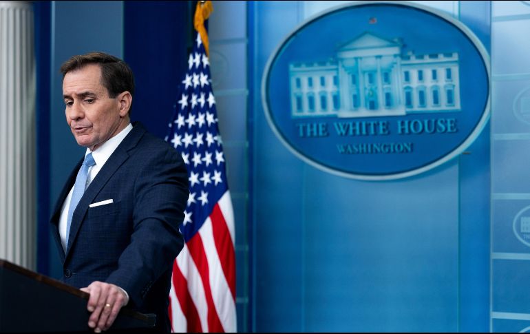 John Kirby, uno de los portavoces de la Casa Blanca, afirmó que han parado la ayuda que estaban dando a Ucrania. EFE/ J. NIKHINSON.
